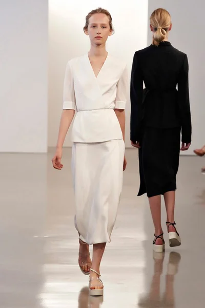 Look 4